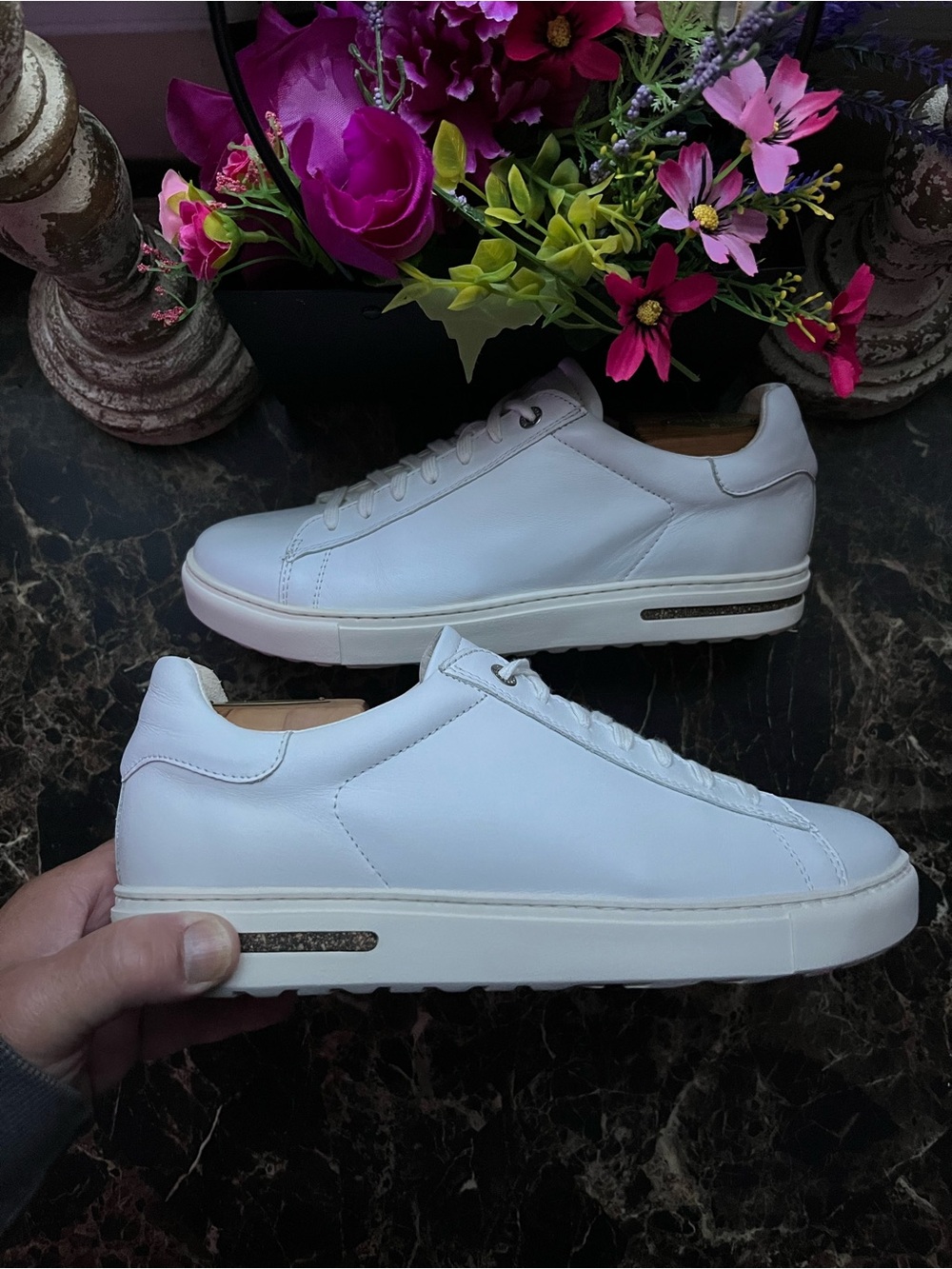 Birkenstock Bend-Low 
Sneakers/Shoes
White Leather
Size 41 EU Unisex Narrow
